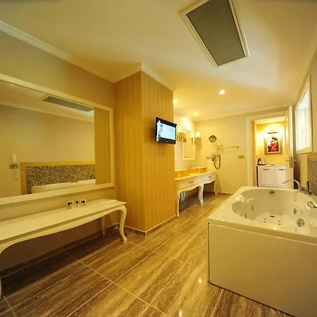 Ξενοδοχείο Grand Gocek 2*