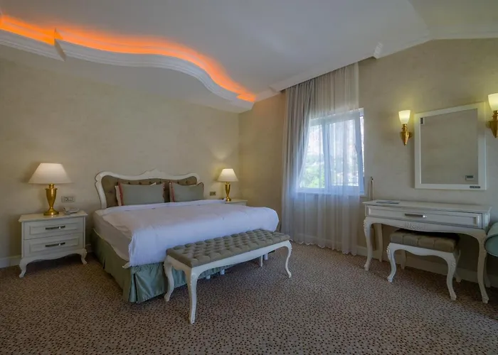 Отель Grand Gocek 2*